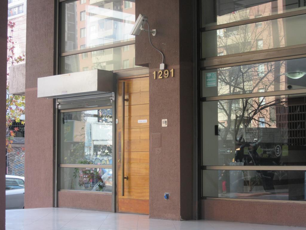 Апартаменты Departamento Paseo Bulnes Metro La Moneda Сантьяго Экстерьер фото