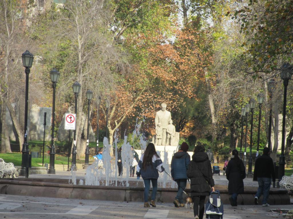 Апартаменты Departamento Paseo Bulnes Metro La Moneda Сантьяго Экстерьер фото